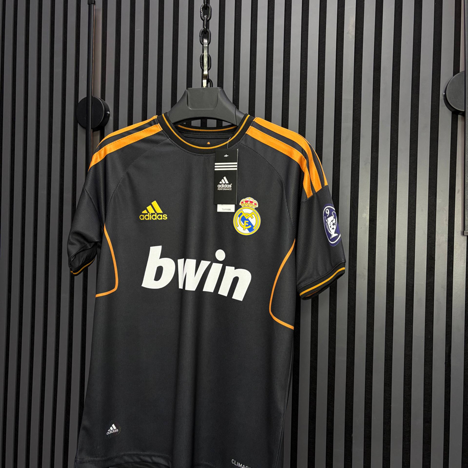 Ronaldo# 7 Real Madrid Siyah Deplasman Retro Forma