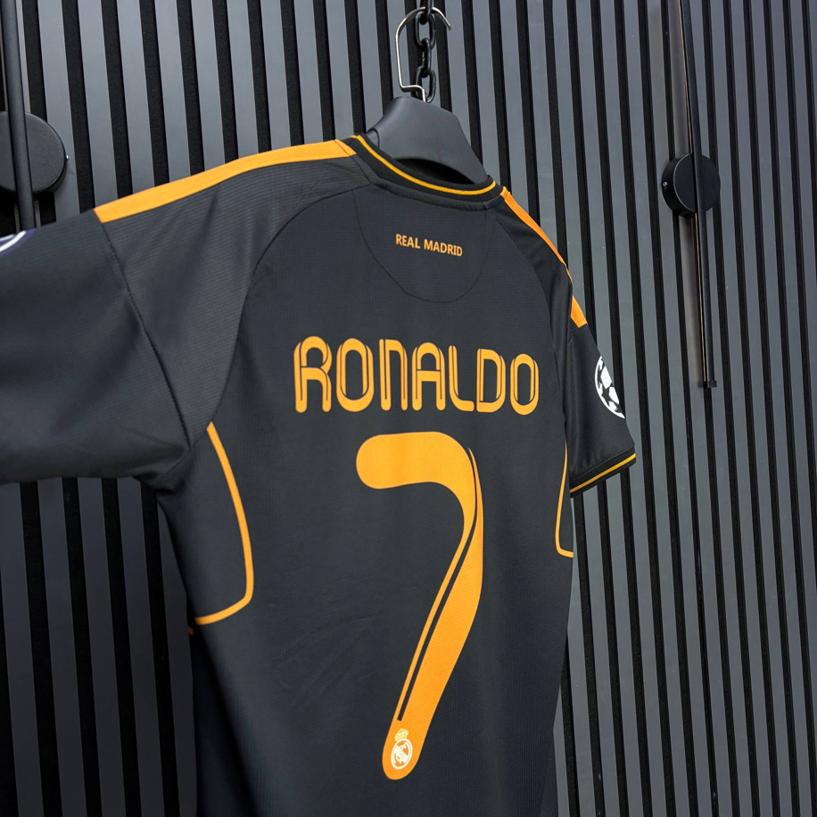 Ronaldo# 7 Real Madrid Siyah Deplasman Retro Forma