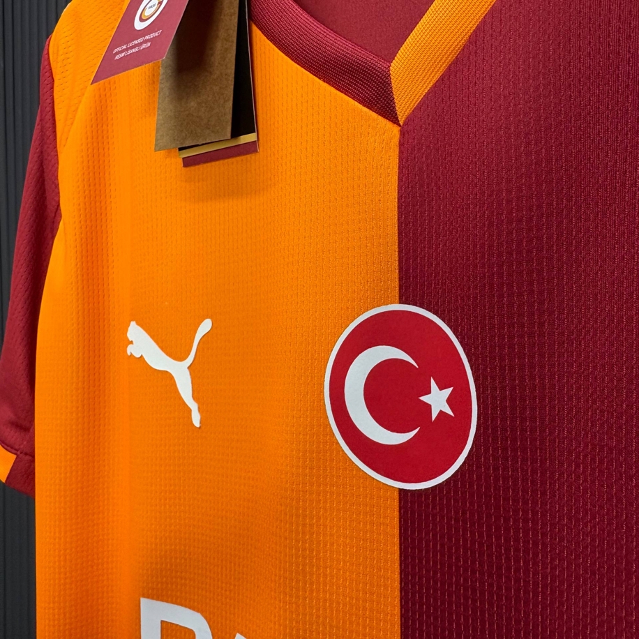 İsimsiz – Galatasaray 2025/26 İç Saha Forma – Premium (Birebir Aynı)