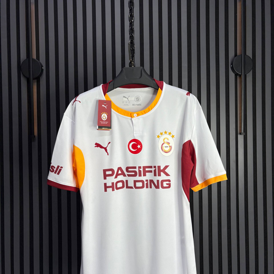 İsimsiz – Galatasaray 2026-2027 Deplasman Forma