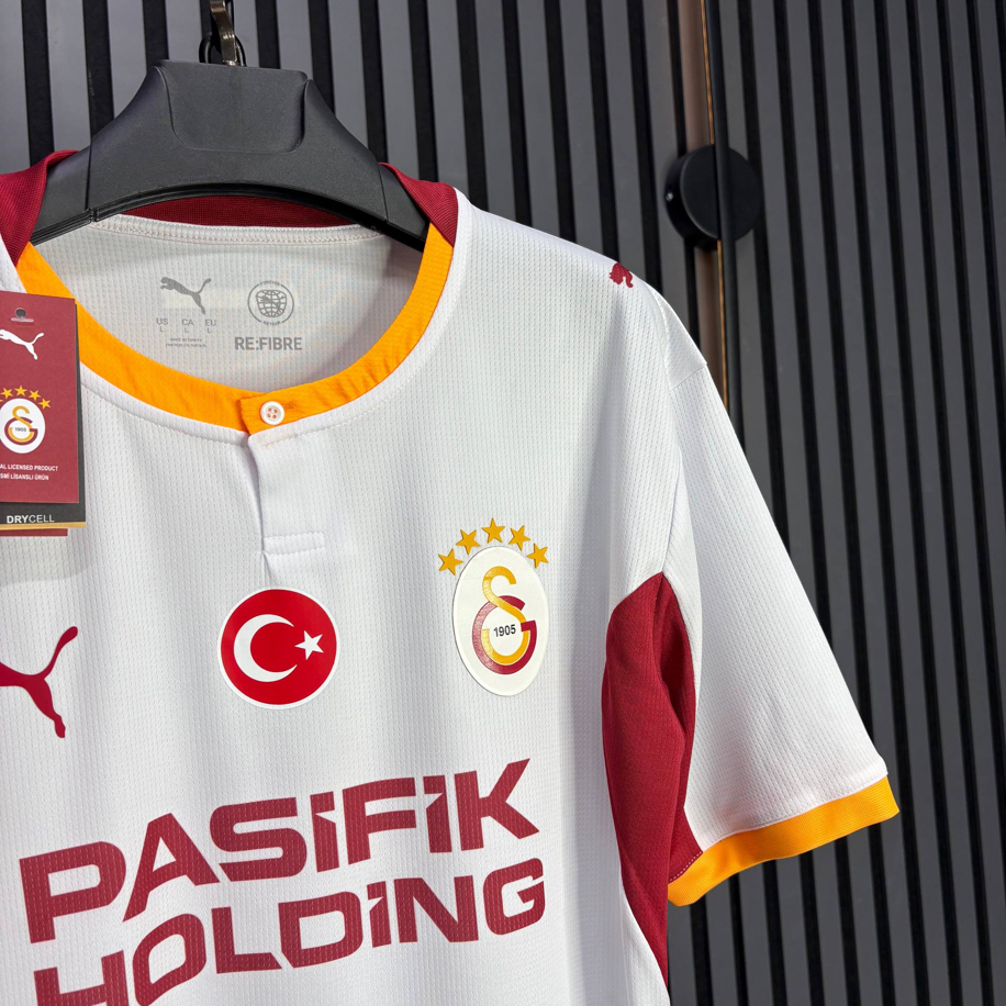 İsimsiz – Galatasaray 2026-2027 Deplasman Forma