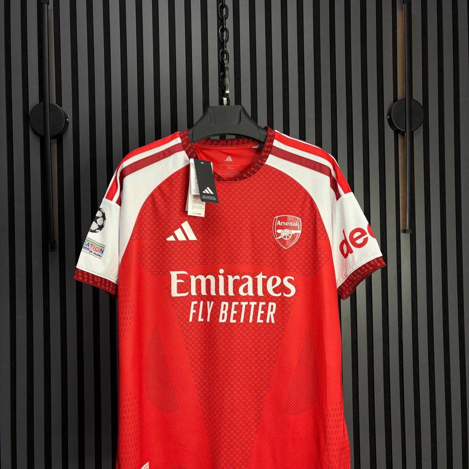 İsimsiz – Arsenal 2026/27 İç Saha Forması